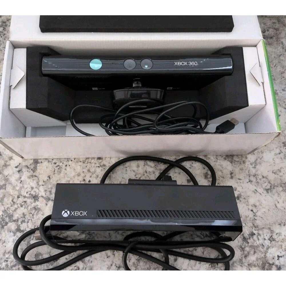 Xbox Kinect Sensor Camera Xbox 360 + Xbox One Lot of 2